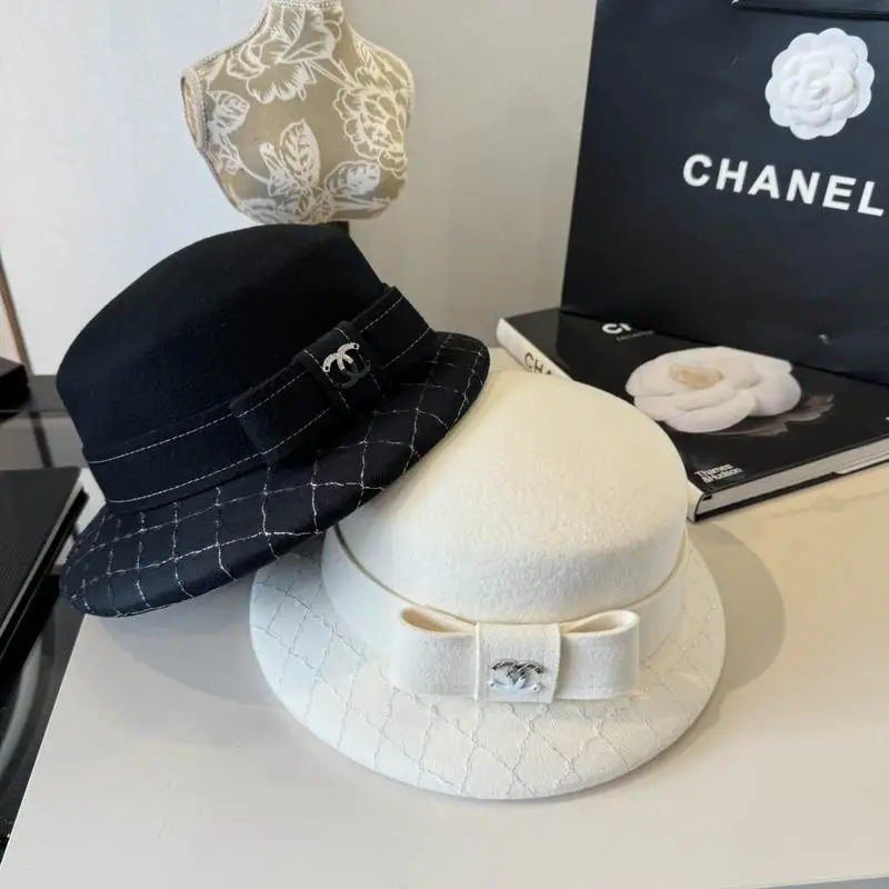 Chanel top hat 090805